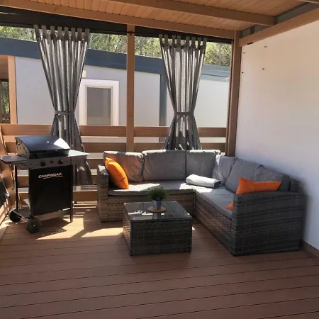 Σπίτι διακοπών Camping Houses Gin&tonic Drage